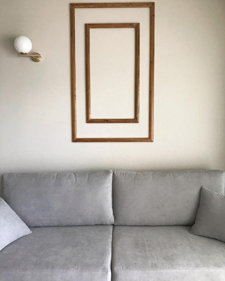Skizenas Waterfront Apartment *