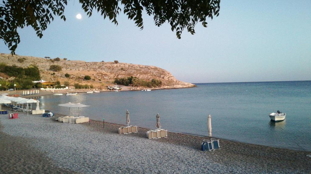 Skizenas Waterfront Apartment