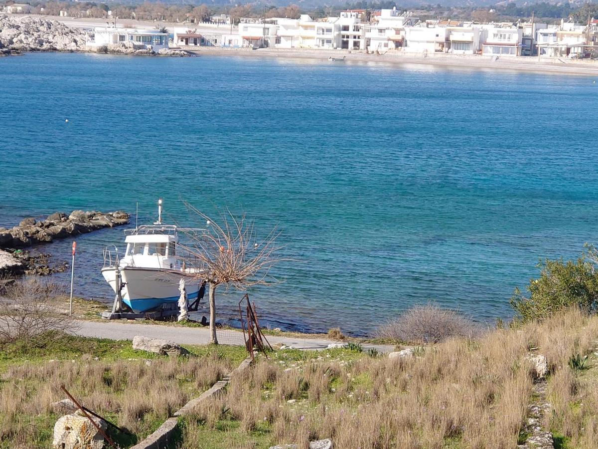 Skizenas Waterfront Apartment *