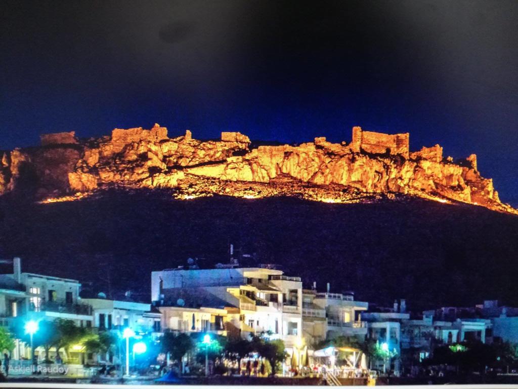 Skizenas Waterfront Apartment *